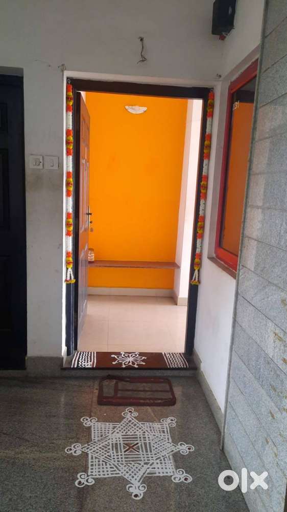 Room is available on sharing basis at Arumbakkam metro