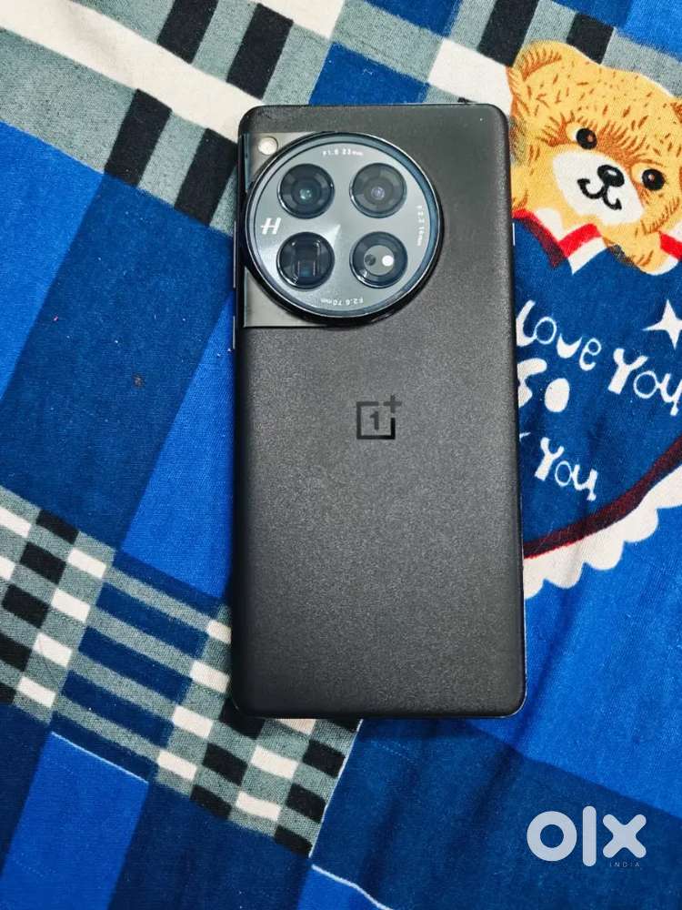 OnePlus 12 (16/512)