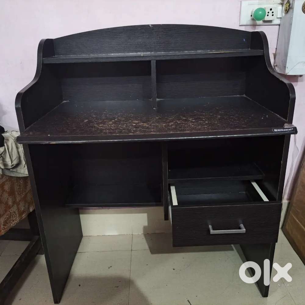Study table / office table