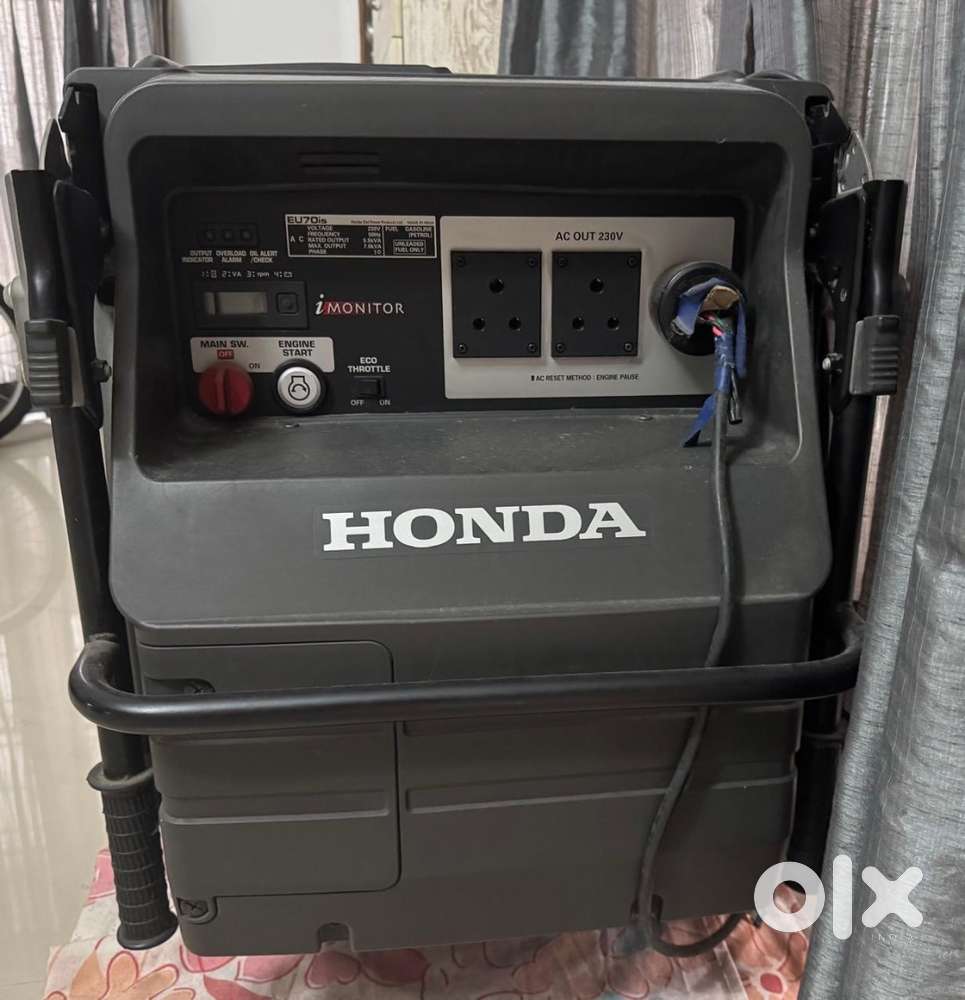 Honda generator Eu 70is - Immaculate condition with service history