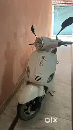 Elactric scooty TNR company new collection new betrry