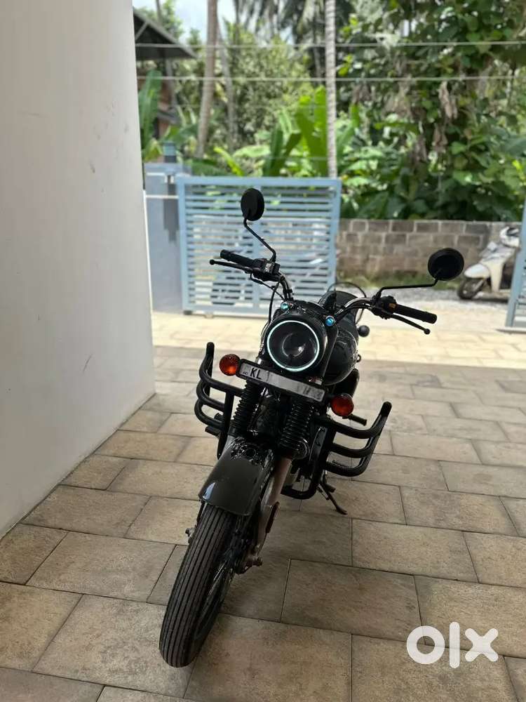 Royal Enfield Standard 350