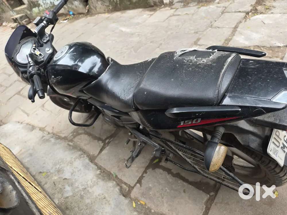Pulsar 150 cut handlel 180 model or seet bhi 180 wala hai urgent sale