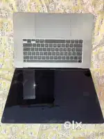 MacBook Pro 16 inch retina display 2.3 GHz 8 core intel i9 1 TB