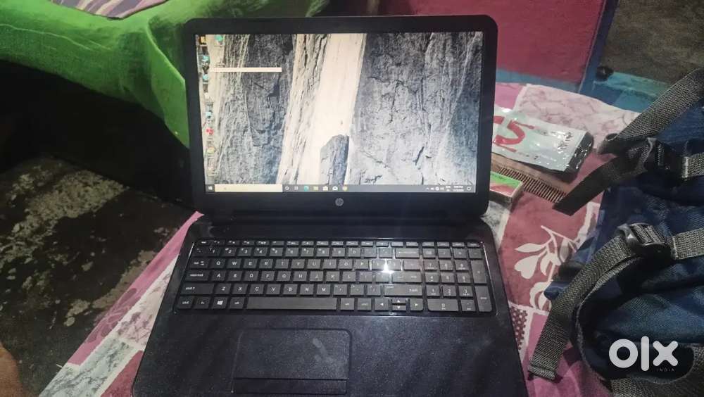 Hp laptop i3 4th gen.ddr3 4gb ram 256gb SSD org.chrger or org.Battry