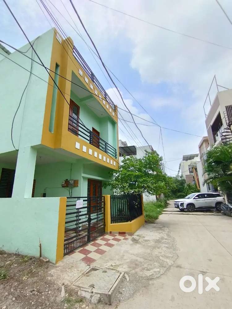 4bhk Independent house at Mahalaxmi Nagar Mr-5 for Rent