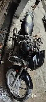 2022 model splendor plus one handed bike like new