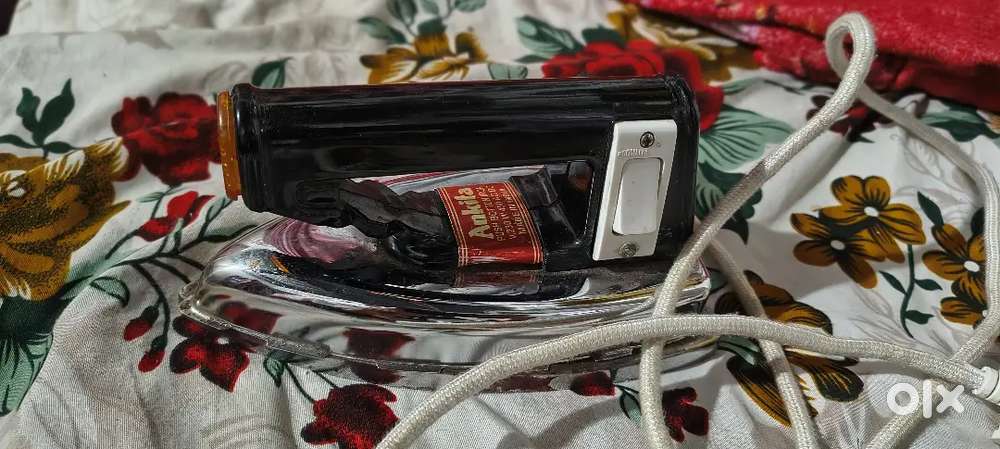 Ankita push button iron Istree Best quality Havey waight and  ON Off b