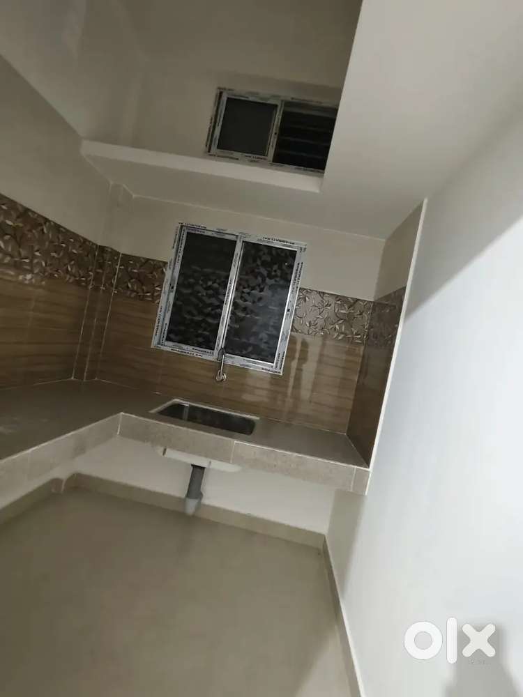 Rent House has privacy windows glass tiles kitchen 24 hrs water supply