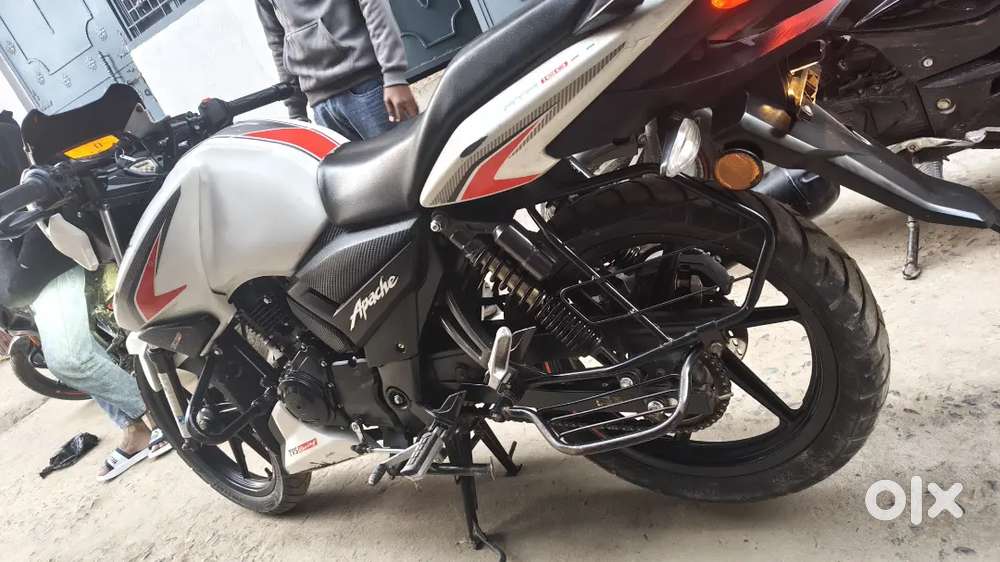 Apache 160 in showroom condition