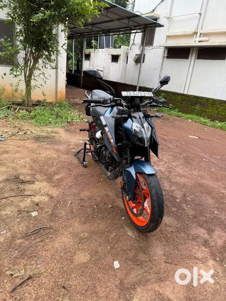 (DUKE 250) New model 2024 generation 3. In best condition