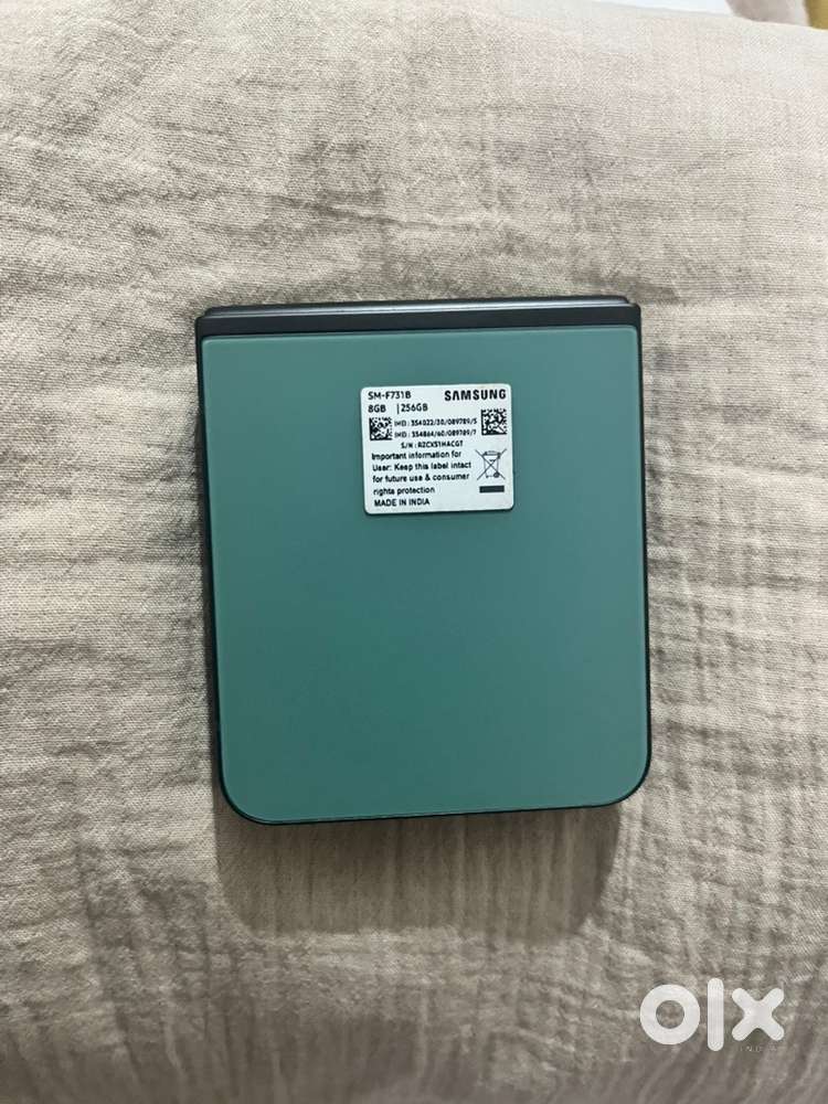 Flip 5 hardly used