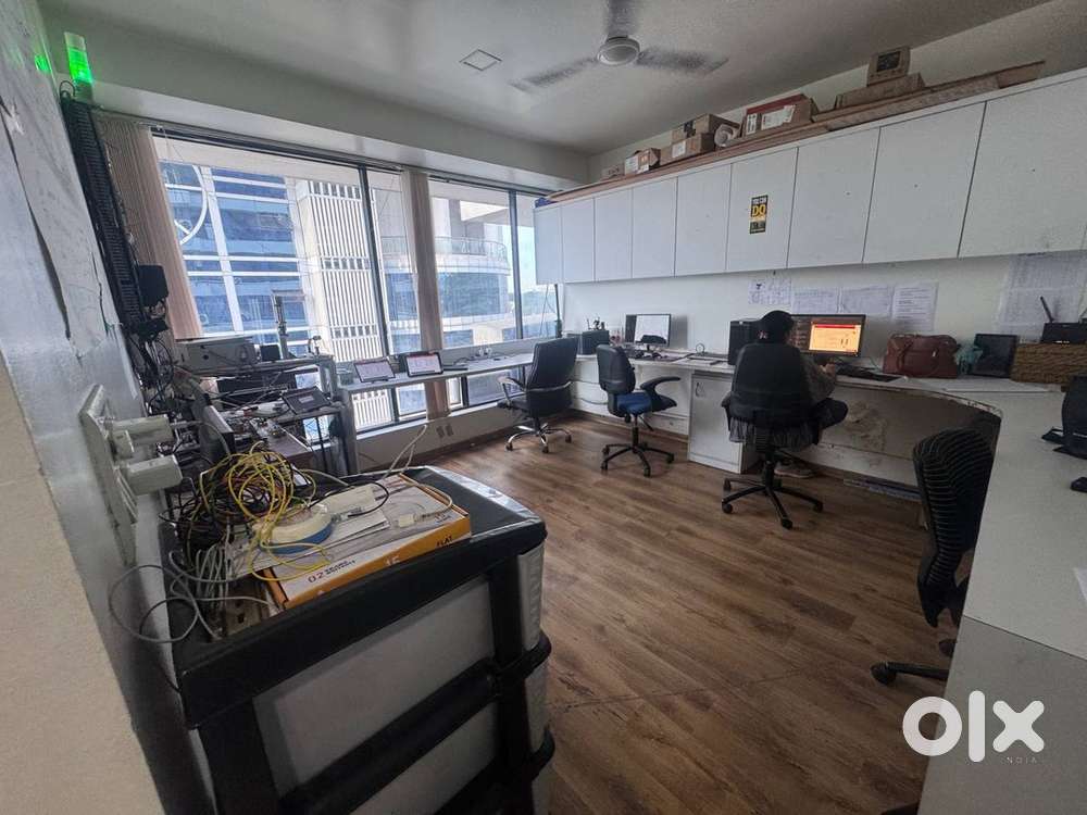 1025 sq ft furnished office on rent in Dholepatil Road Pune