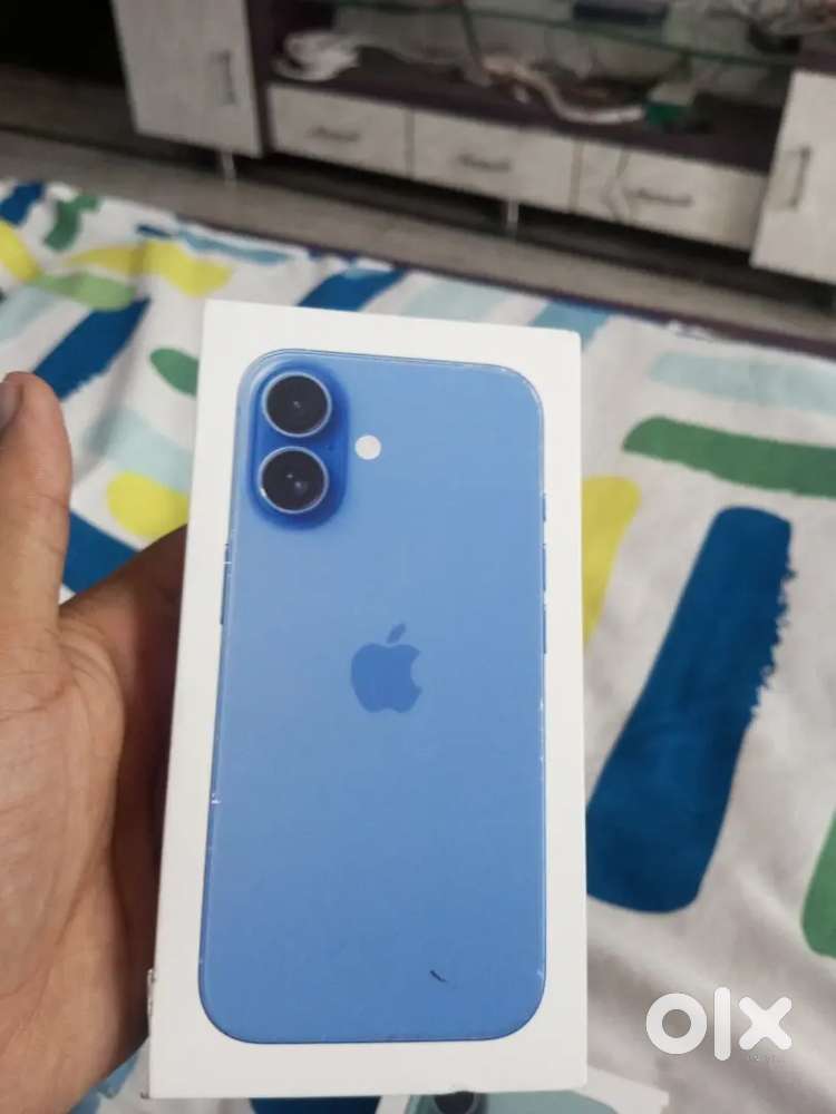 I phone 16 128gb   seal pack
