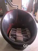 Round low sitting chair