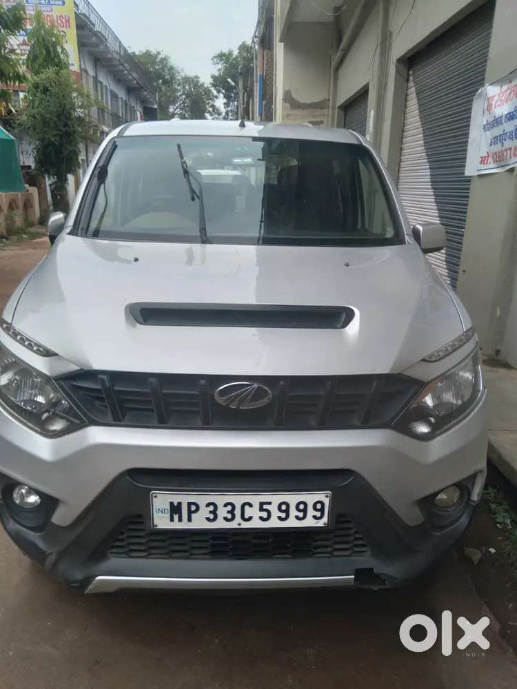 Mahindra NuvoSport 2016 Diesel Well Maintained