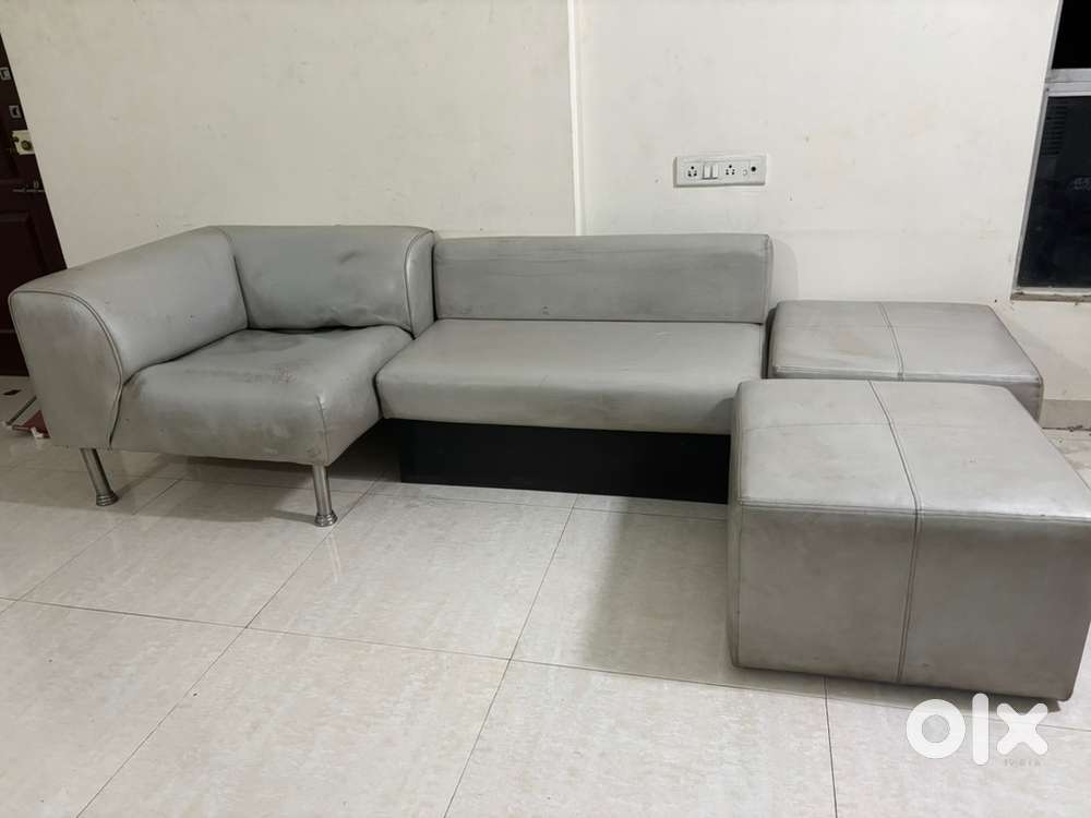 Grey L-Shaped Sofa Set – Used