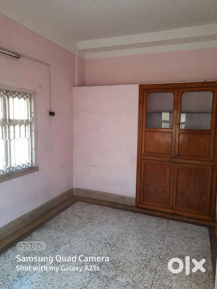 Flat available for rent