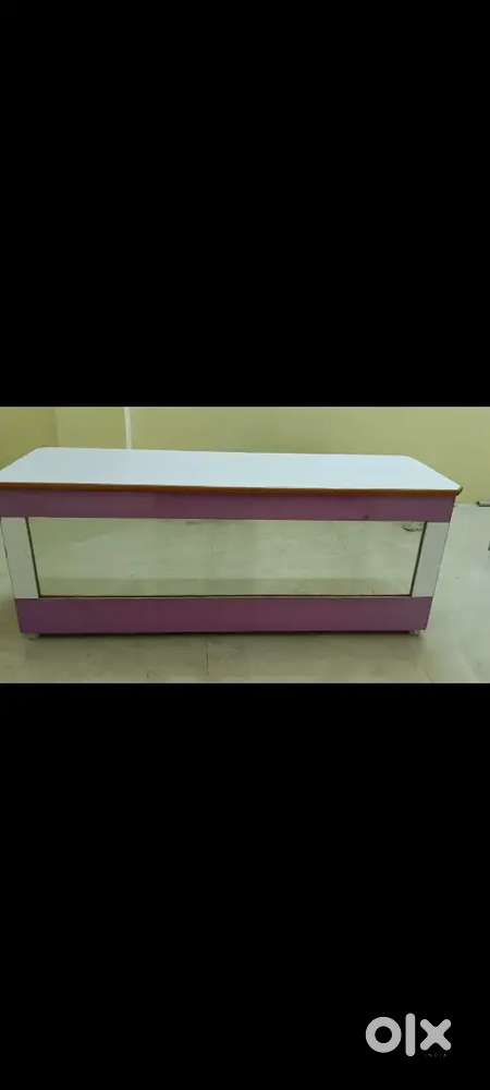 Seater with glass(2pies)