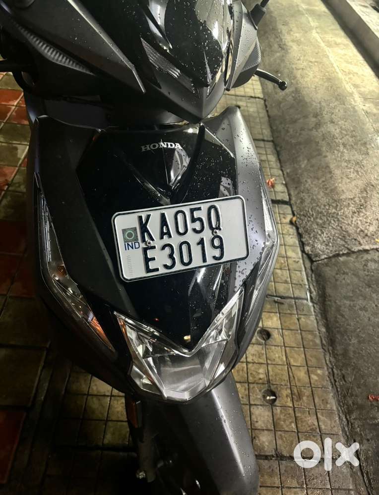 Honda dio 125 cc 2024 model good condition and only company service.