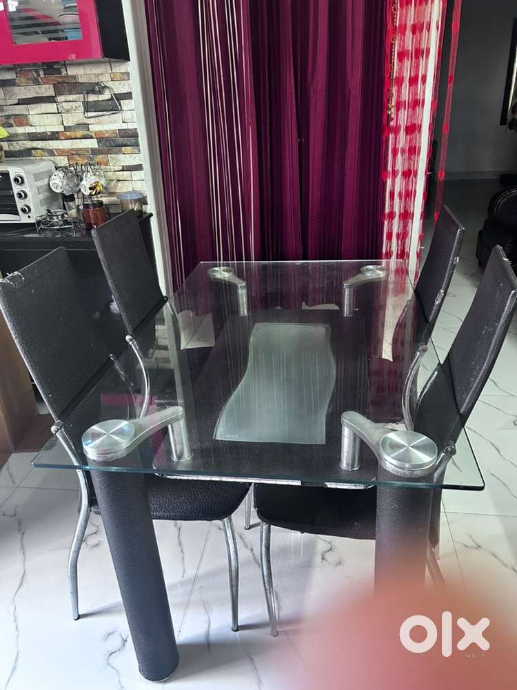 Dining Glass table with 4 chairs