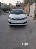 Toyota Fortuner 2011-2016 4x4 MT, 2013, Diesel
