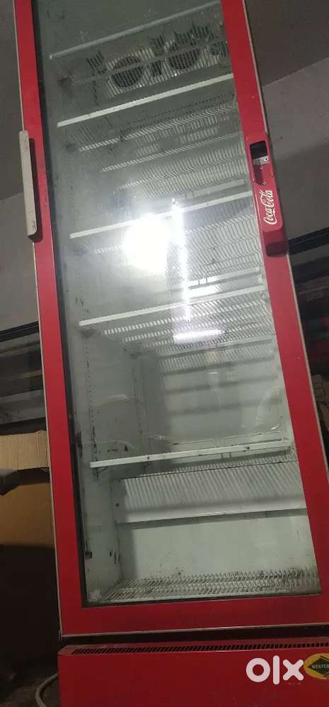 Cold drink fridge
