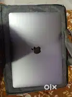 MacBook Air i5