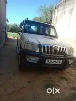 Un tuch orignal paint m 2di 14 मॉडल 9 सीटर पास