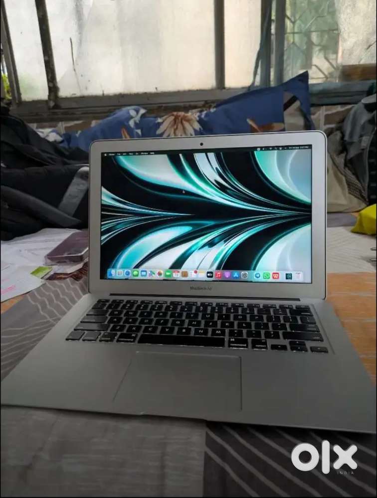Apple MacBook Air Mid 2017 A1466 (Intel Core i5 13.3 Inch) -