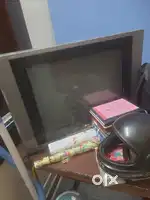 A LG colour tv selling