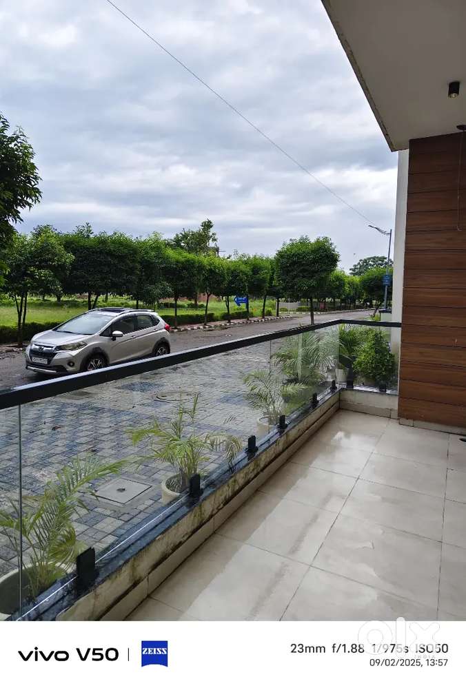 3 BHK very spacious flats
