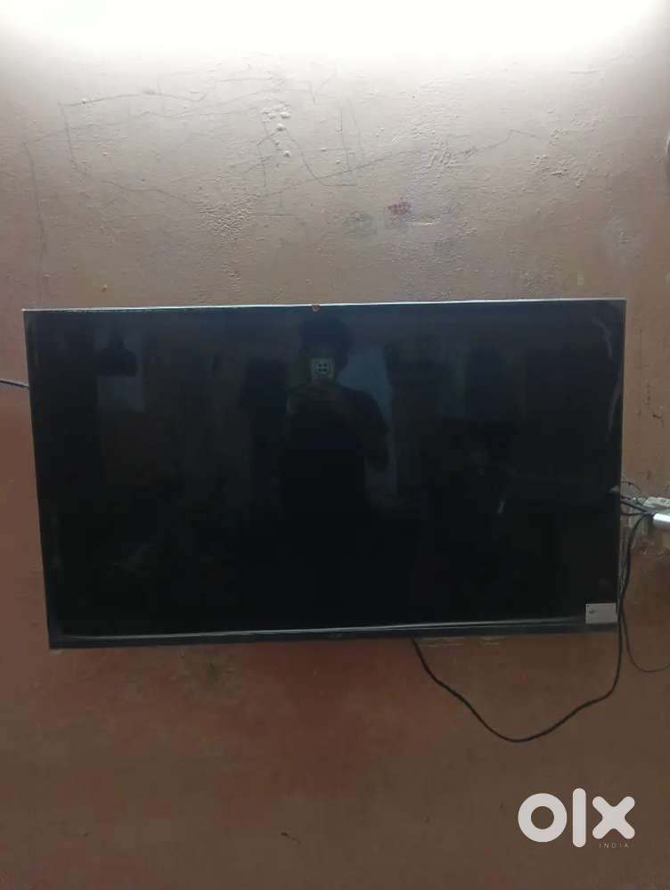 Lg lloyd 43 inch tv brand new 3 month used
