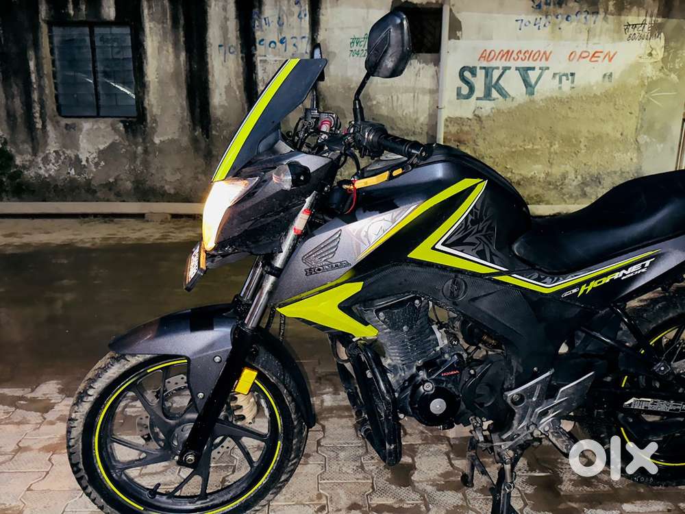 Honda CB HORNET 160R SP CBS Variant