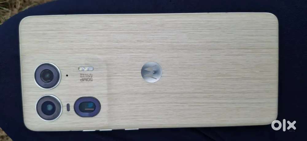 My  phone motorola edge 50 ultra good candishion smooth phone