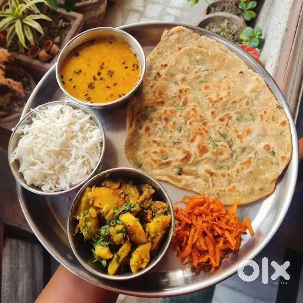 रेस्तरां के लिए रसोइया चाहिए।