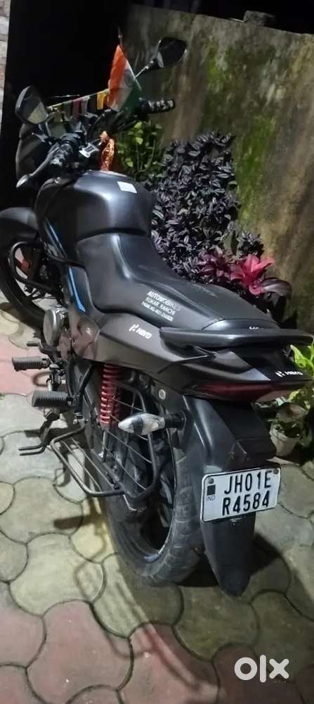 Glamour Xtech in good condition for urgent sale