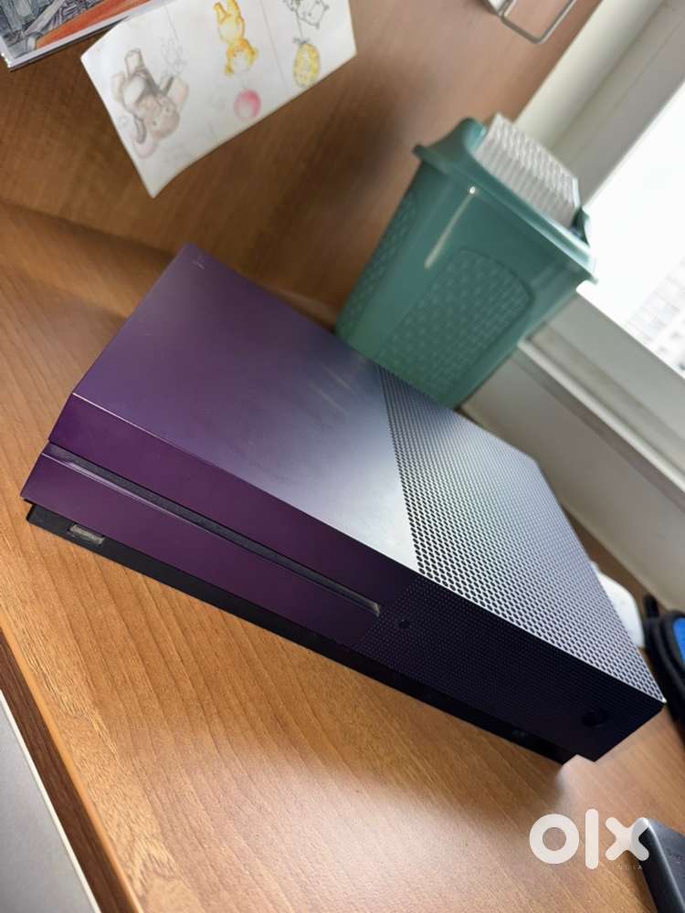 Xbox one s devil may cry addition