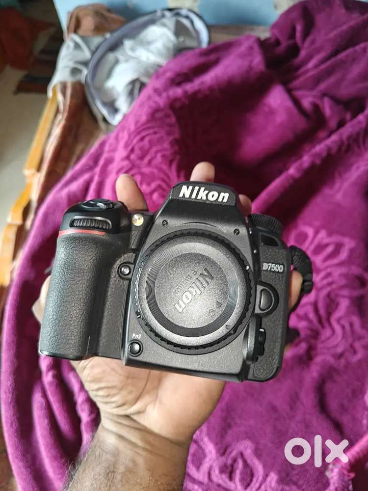Nikon D7500 DSLR camera,15000 shutter count only,