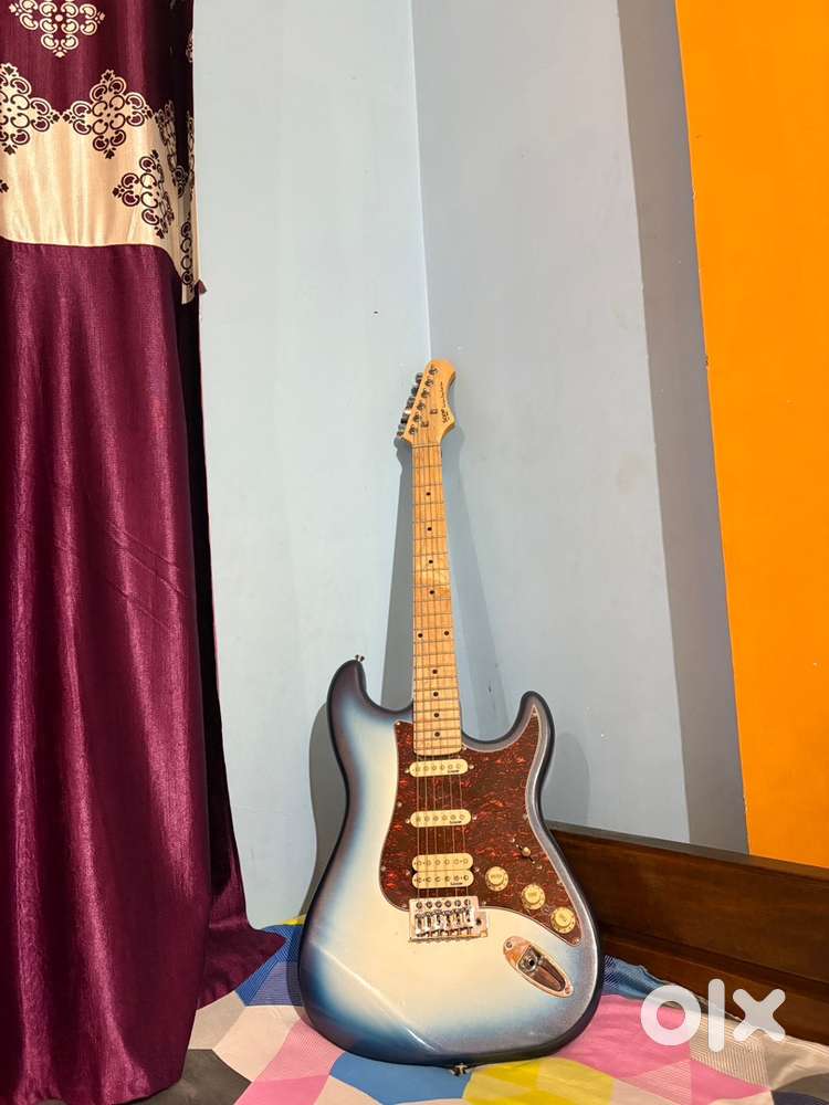 SQOE SEST250- FROZEN BLUE ELECTRIC GUITAR