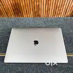 MacBook Pro 16-inch, 2019 core i7-32 GB Ram Dual graphics