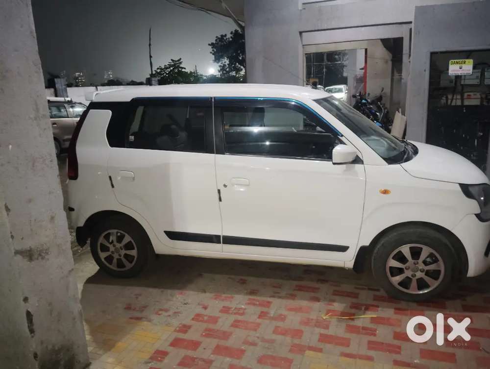 Wagnor Vxi automatic, White Colour, Good Mileage, Nice car