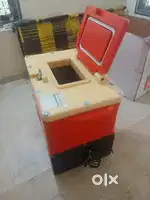 Ice freezer