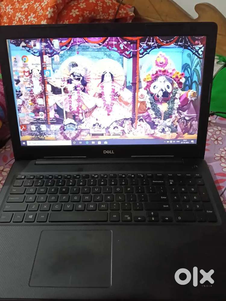 Dell laptop sell i3 7gen12 gb 256 gb