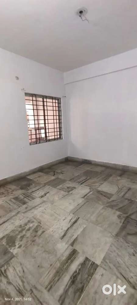 Spacious 3 BHK Flat in Kadma, Kamdhenu Society  JUSCO Light & Water.