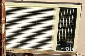 3 year old 2 tone O General Window AC(No Bill)
