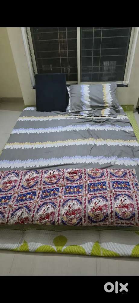 5×6 bed with Mattress