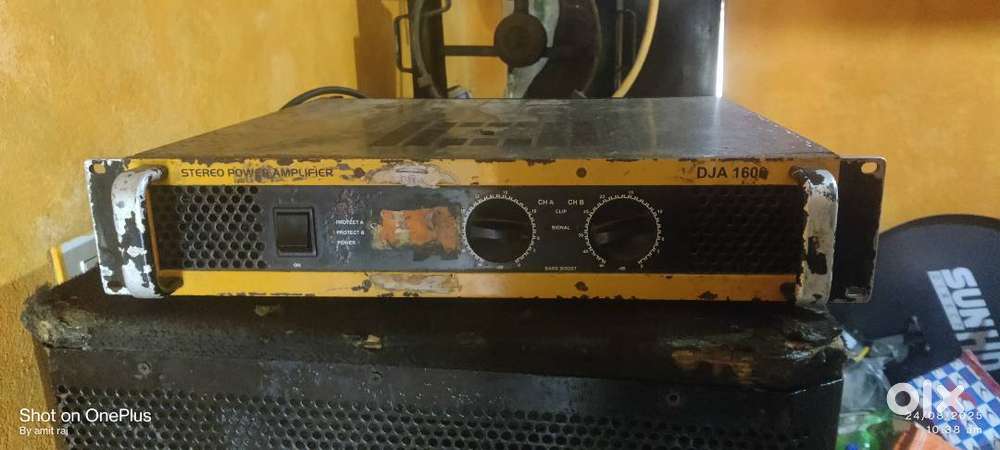DJA studiomastar 1600 waat &piyano 200waat masin hai