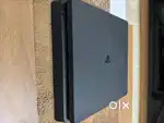 Playstation 4 slim