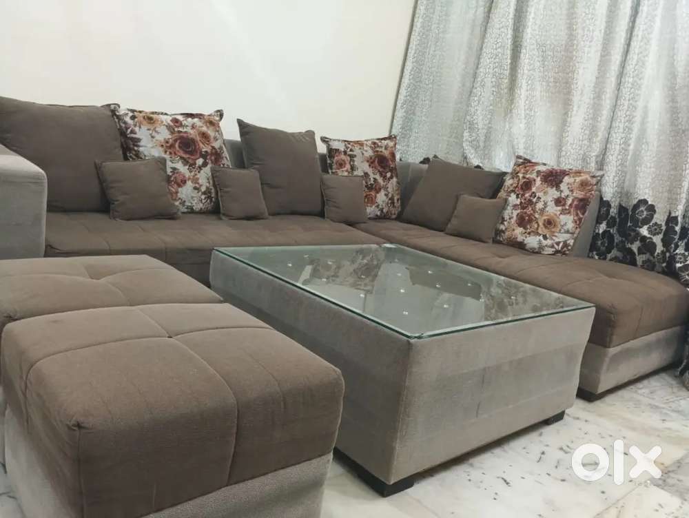Sofa set with center table